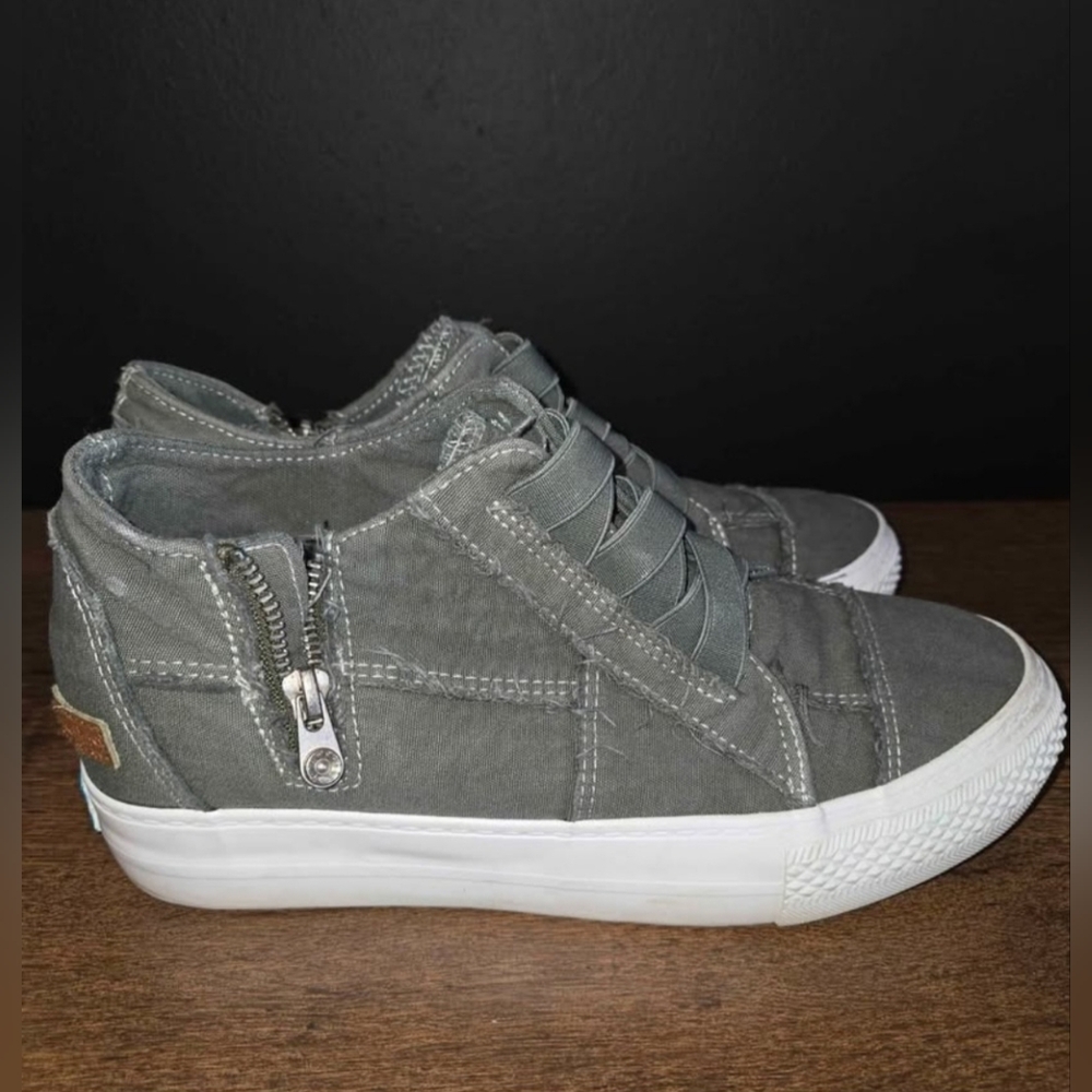 Blowfish sz 10 Malibu Womens Mamba platform sneakers